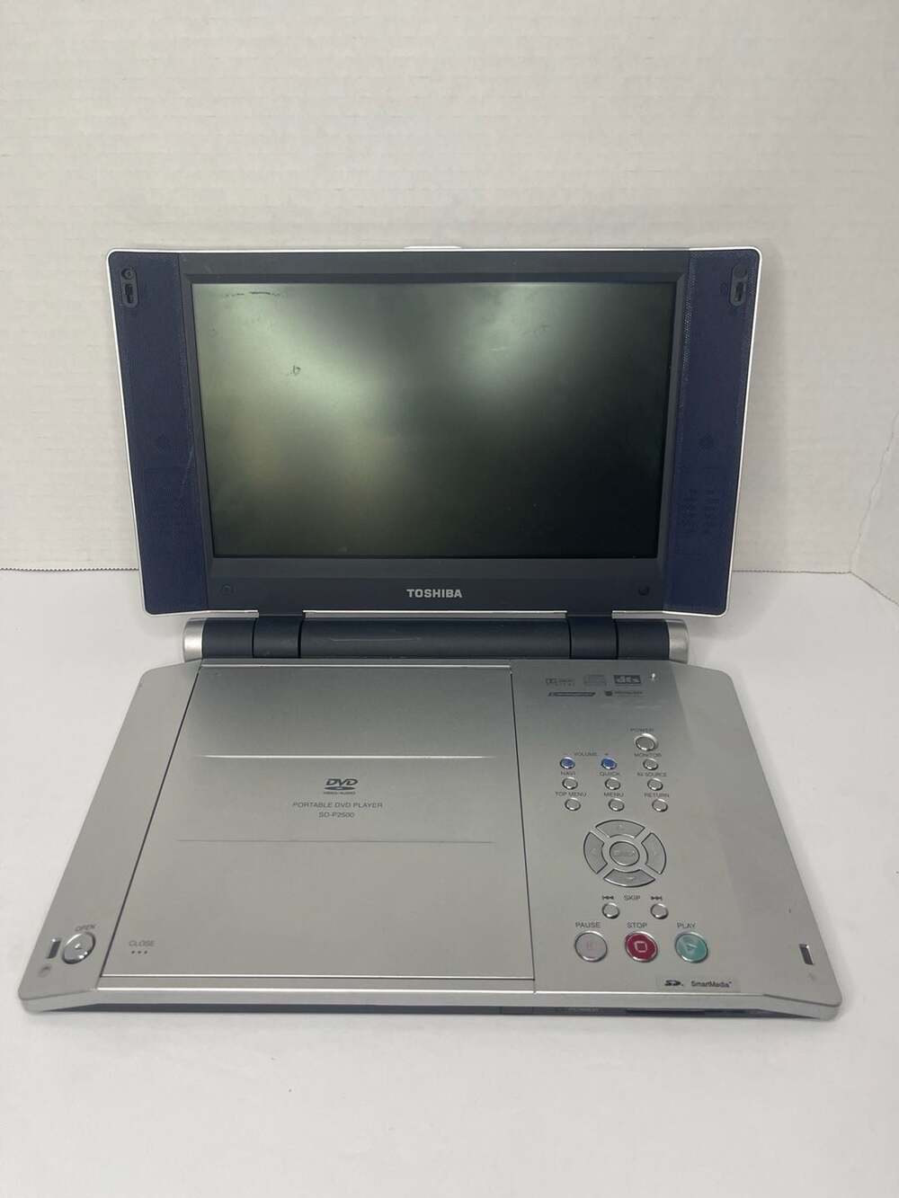 (Untested) Toshiba SD-P2500 Portable DVD Player